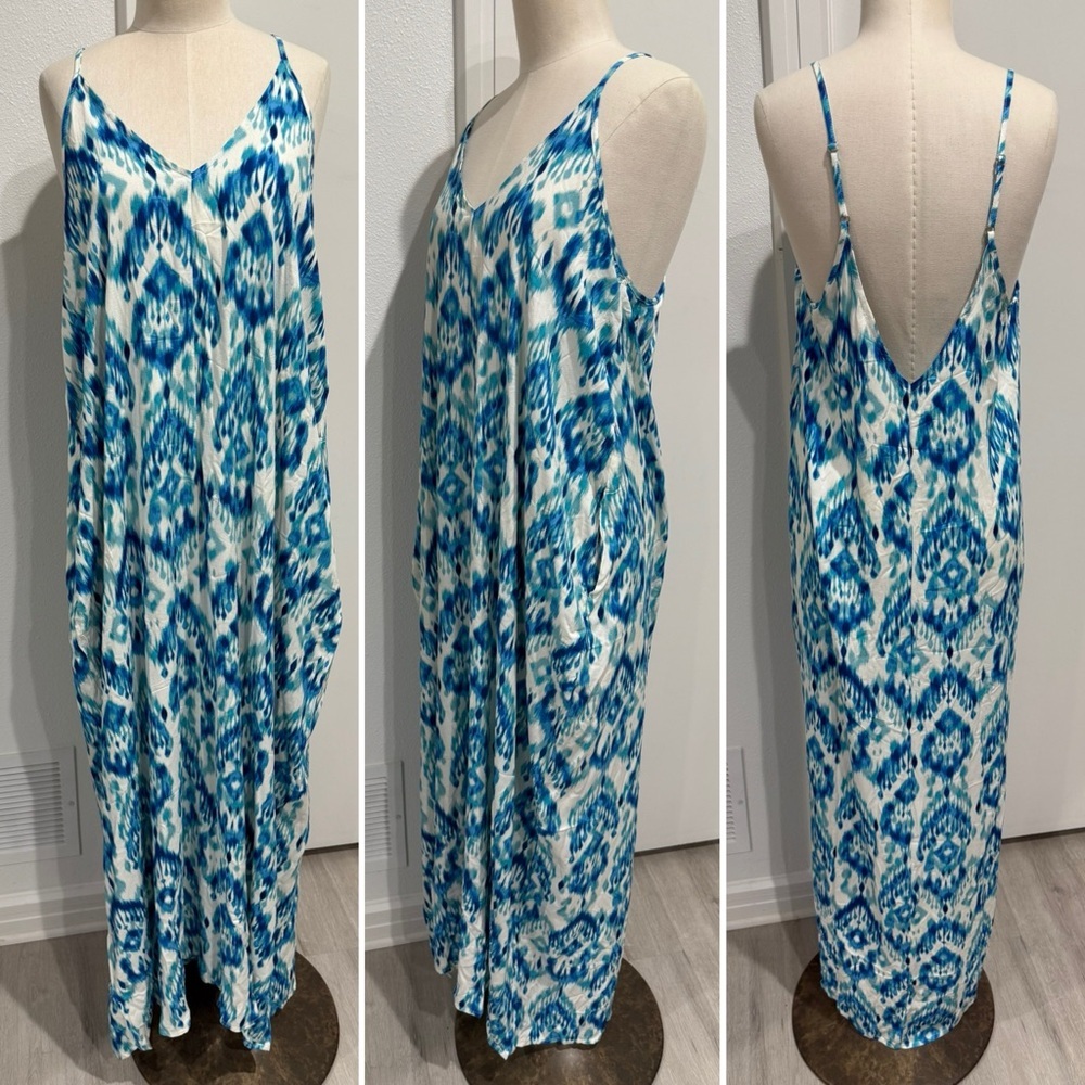 Lovestitch Low Back Blue and White Tie-Dye Print Maxi Dress with Pockets - M/L - Picture 2 of 4